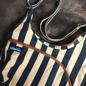 EUC KAVU SYDNEY SATCHEL - CROSSBODY